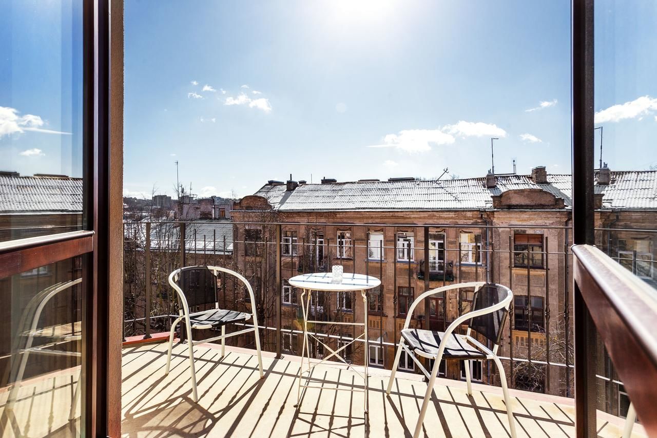 Апартаменты EDEN - A Bright Modern Apartment in Old Town by Houseys Вильнюс-13