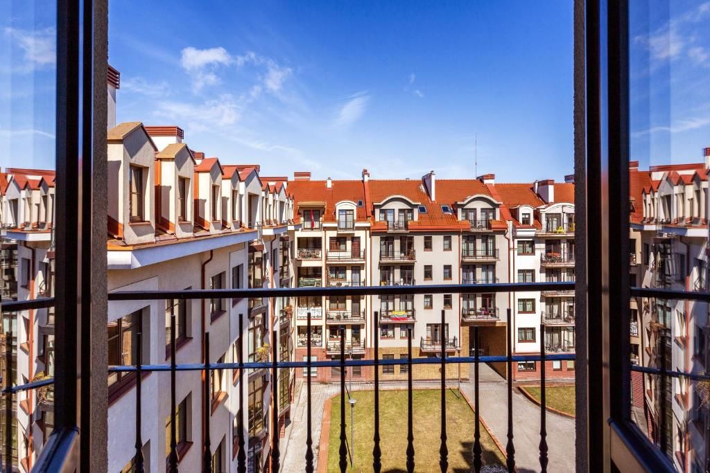 Апартаменты EDEN - A Bright Modern Apartment in Old Town by Houseys Вильнюс-61