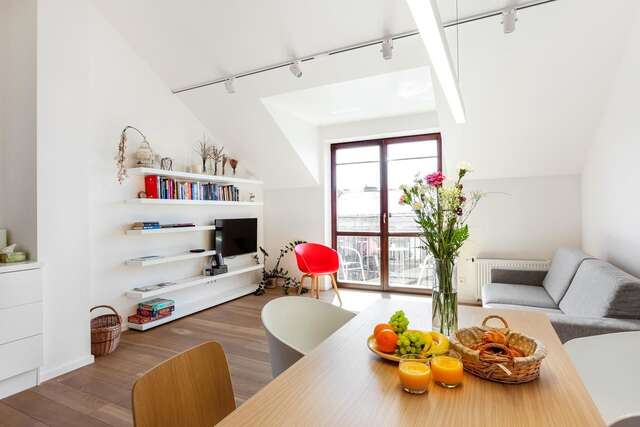 Апартаменты EDEN - A Bright Modern Apartment in Old Town by Houseys Вильнюс-22